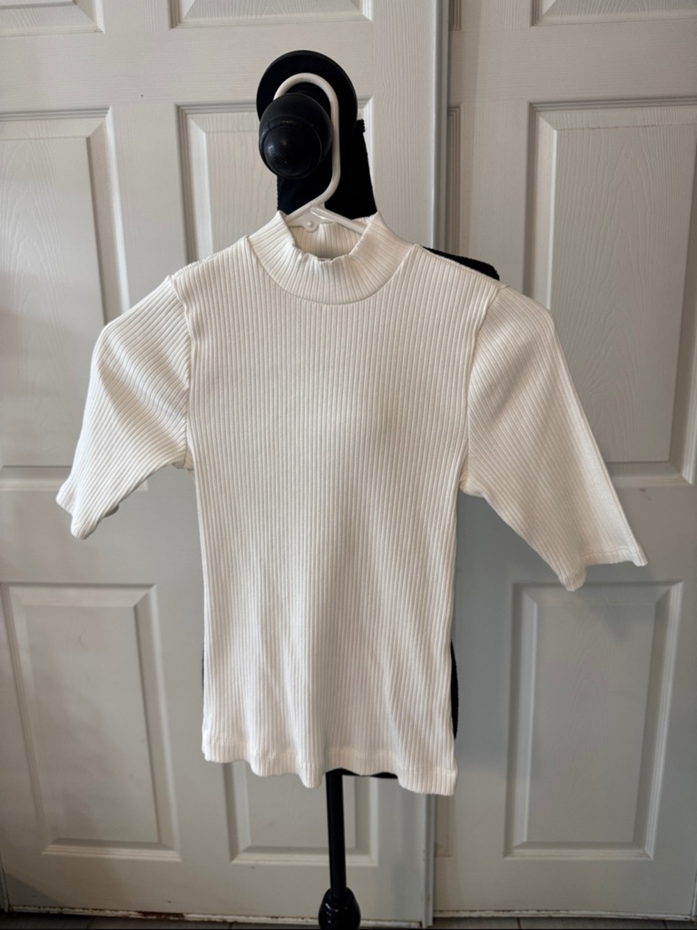 Old Navy Cream Ribbed Short Sleeve Mock Neck Top